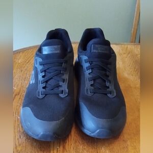 Skechers Women's Black Slip-Resistant Sneakers